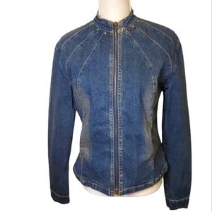 YUKA JEANS | Women's blue washed denim zipper-front jacket. Size small.